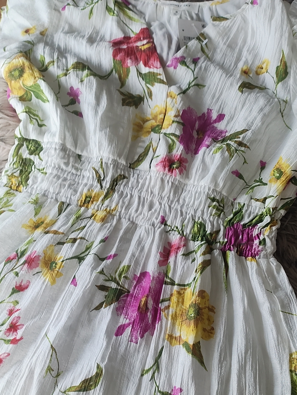 Women’s White Floral Smocked Waist Dress
